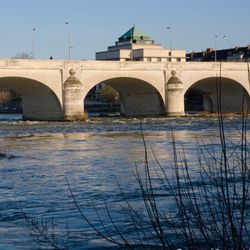 Le pont Wilson (côté sud)