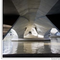 Sous un pont