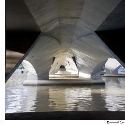 Sous un pont