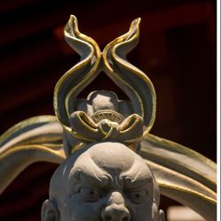 Le gardien est-il vivant?