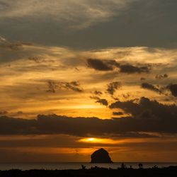 Le rocher du Diamant - 16h30 Le rocher du Diamant - 16h30