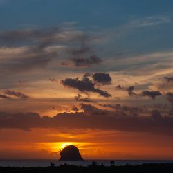 Le rocher du Diamant - 16h36 Le rocher du Diamant - 16h36