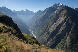 Vallée à proximité des deux Alpes - Orientation paysage Vallée à proximité des deux Alpes - Orientation paysage