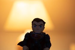 Sujet centré, mode évaluatif (multizones) - ISO 400, f/4.0, 1/15 sec., 121mm Sujet centré, mode évaluatif (multizones) - ISO 400, f/4.0, 1/15 sec., 121mm