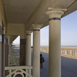 Mode M, ISO 100, f/11, 1/125s Mode M, ISO 100, f/11, 1/125s