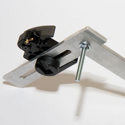 tete_pano_05_detail_charniere.jpg tete_pano_05_detail_charniere.jpg