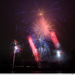 20081231_feu_artifice_010.jpg 20081231_feu_artifice_010.jpg