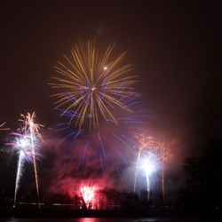 20081231_feu_artifice_014.jpg 20081231_feu_artifice_014.jpg